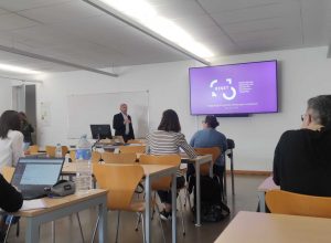 Building capacities for integrating gender in research projects at U.Porto